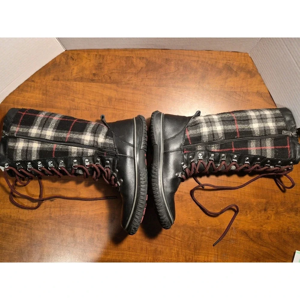 Pajar Canada Women's Winter Combat Boots Black Plaid Leather‎ Size 7-7.5 Flaw